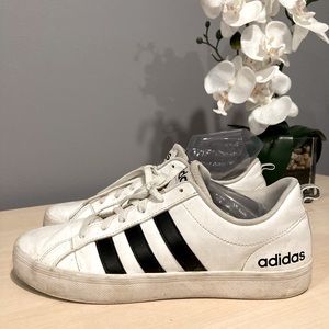 Adidas Low Top Sneakers 8